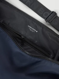 Borg Classic Shoulder Bag 13L