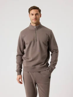 Centre Half Zip