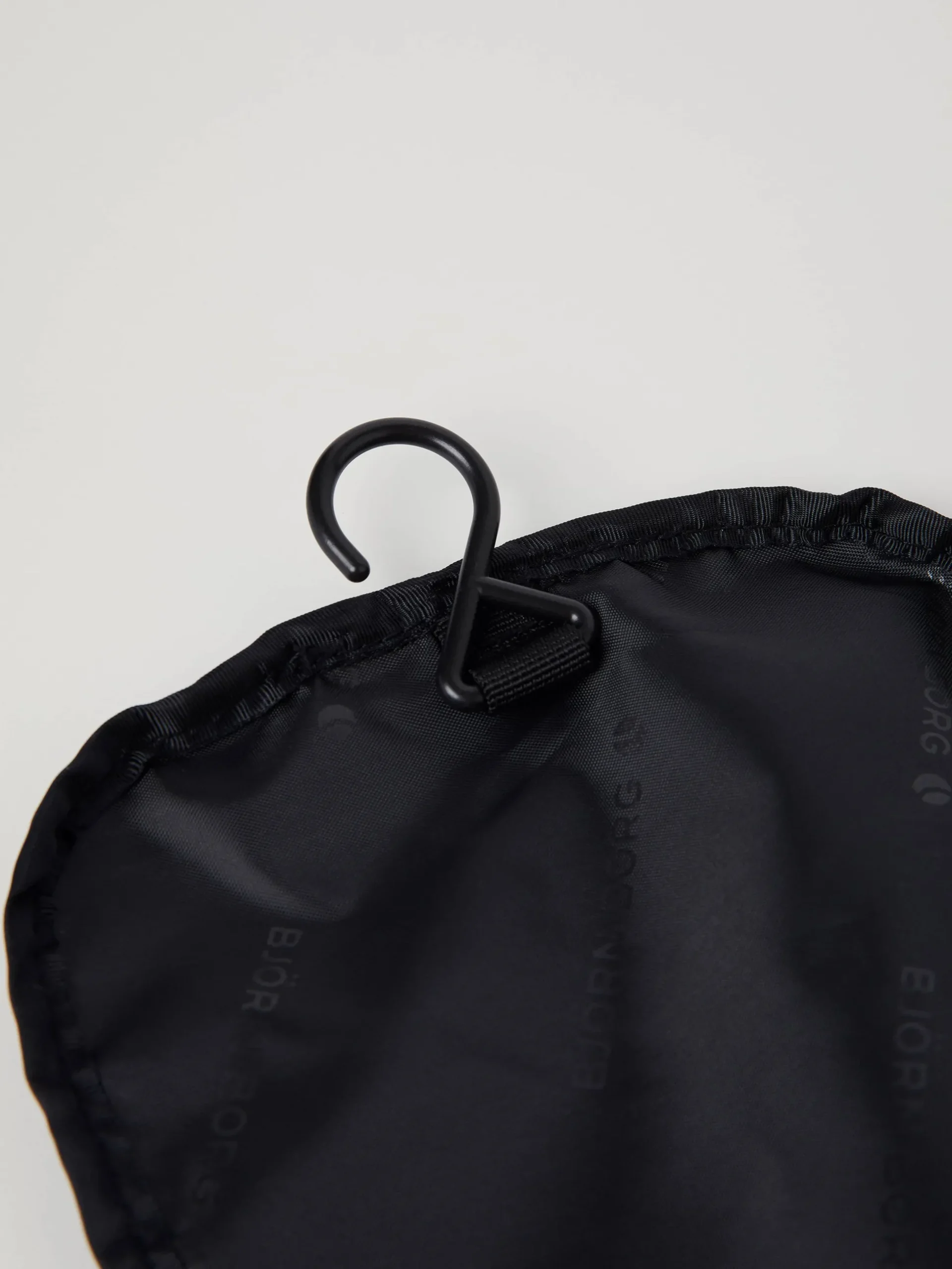 Core Toilet Case Hanging
