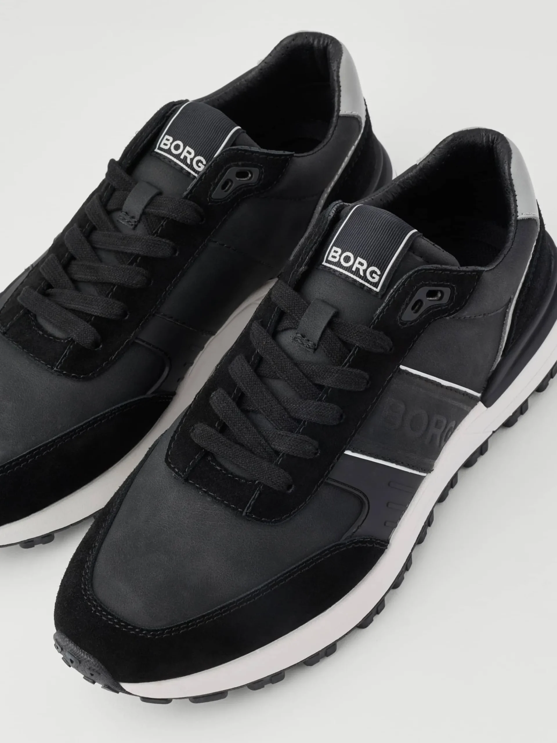 Men's Pace Nubuck Sneakers