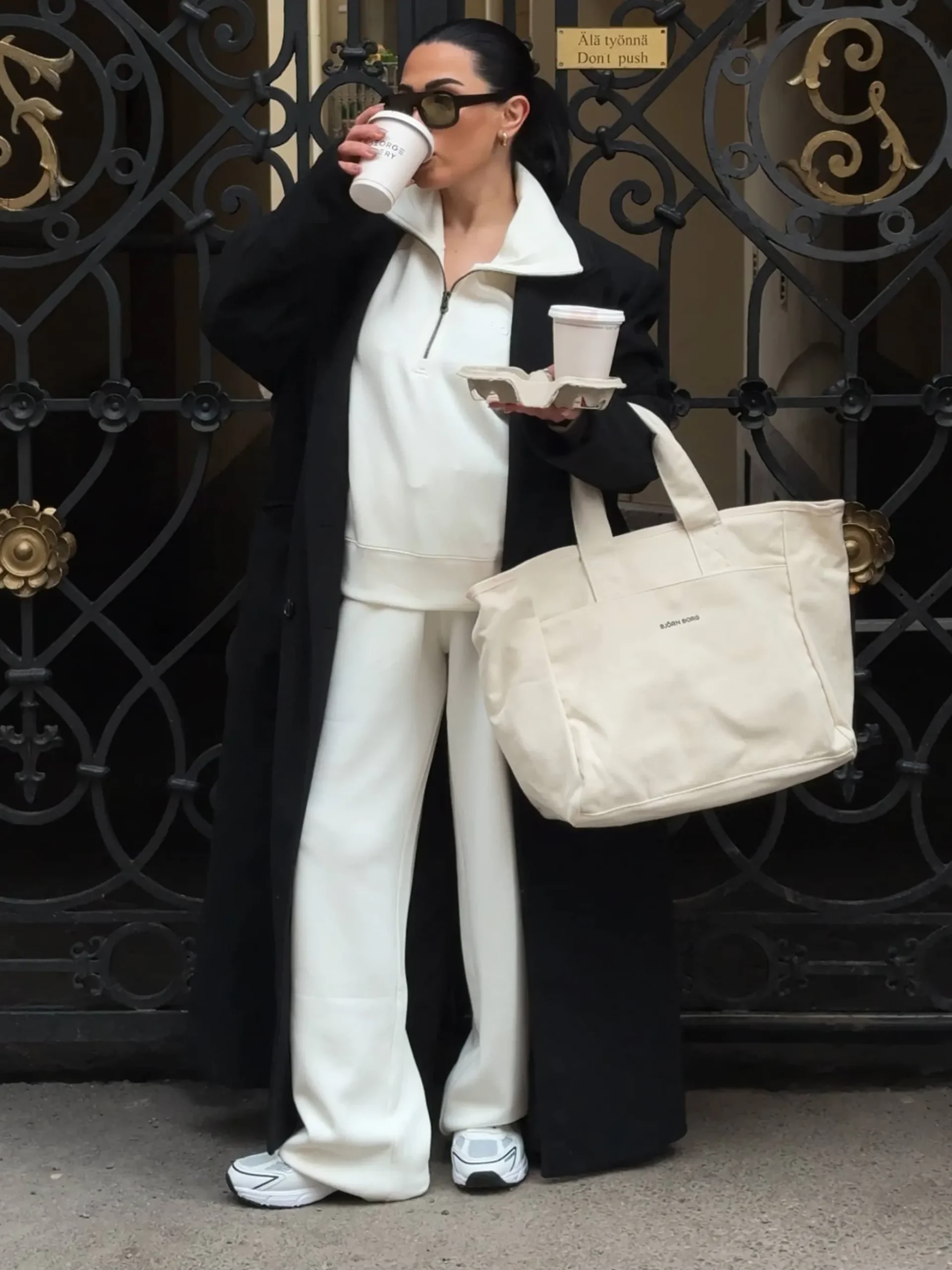 Studio Canvas Tote 34L