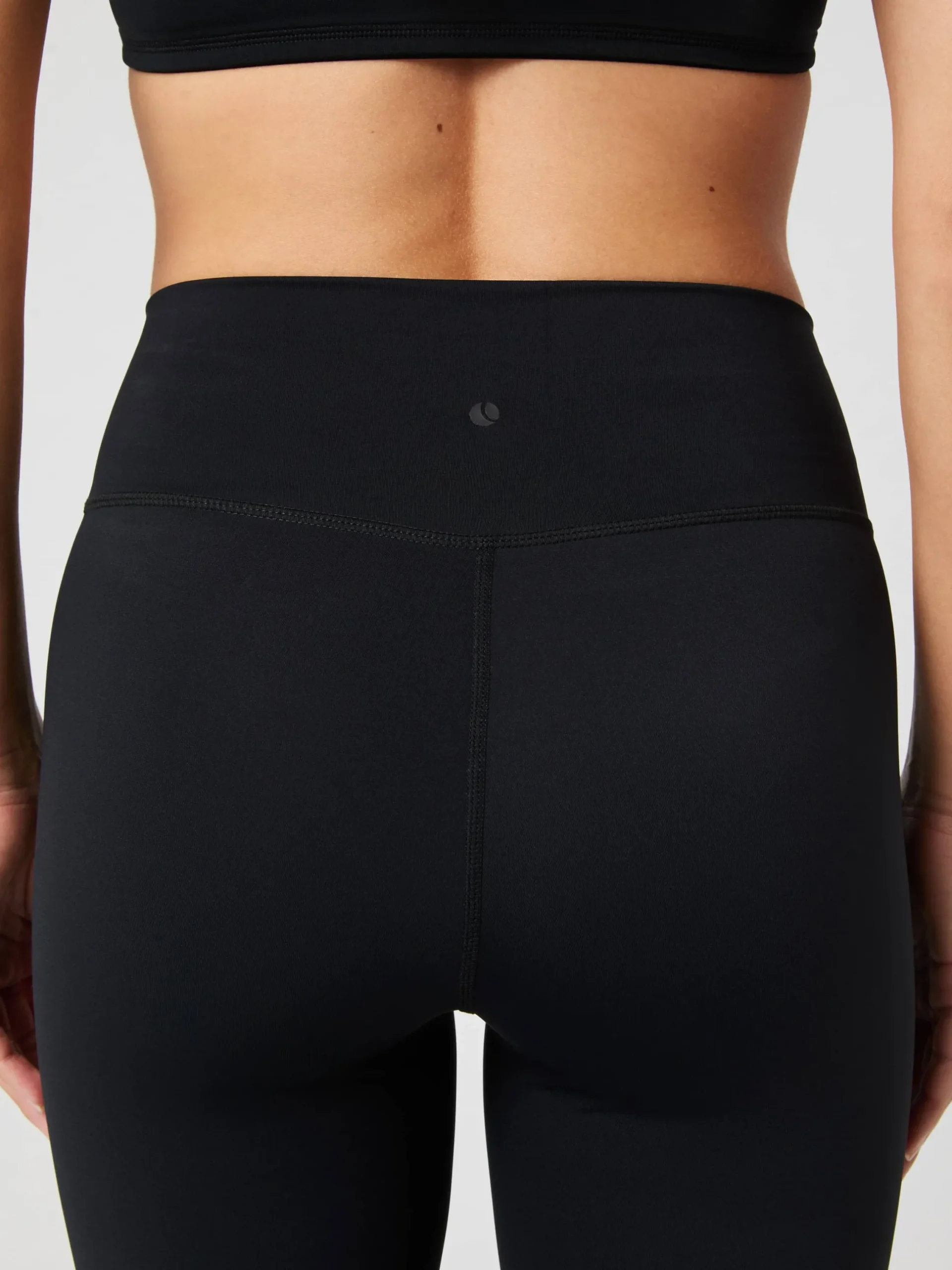 Studio Flared Slit Tights