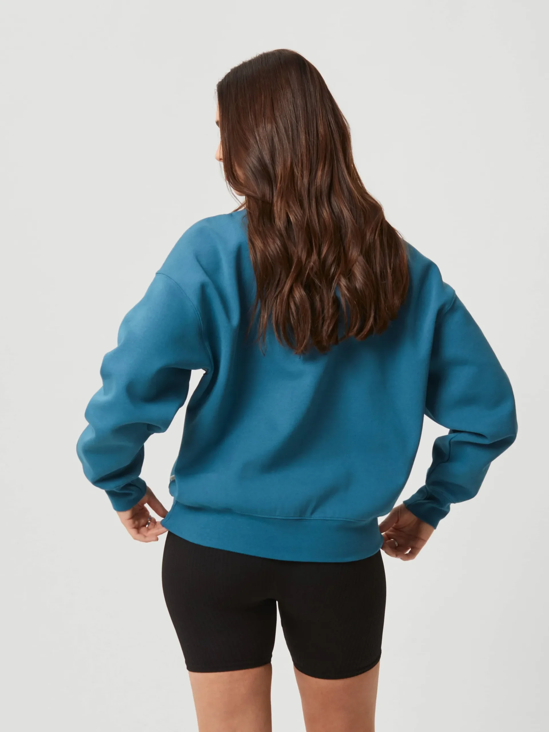 Studio Oversized Crew