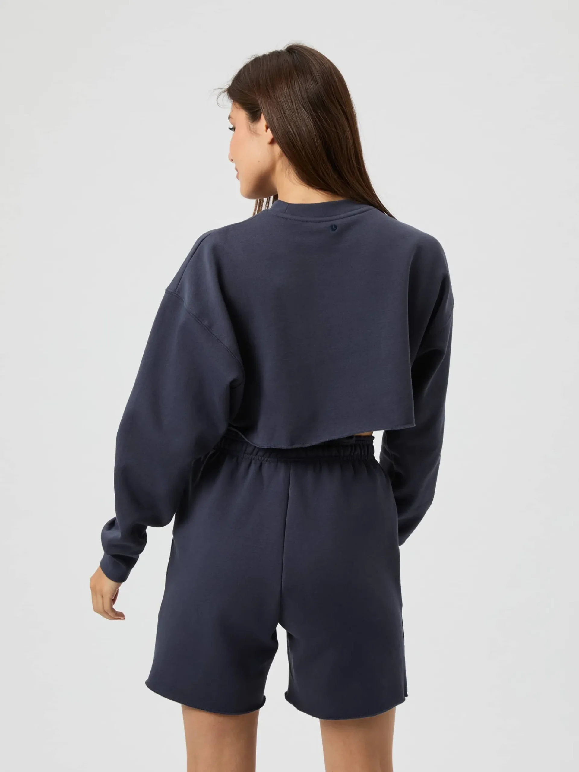 Studio Oversized Cropped Sweatshirt