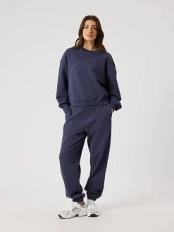 Studio Oversized Sweatshirt