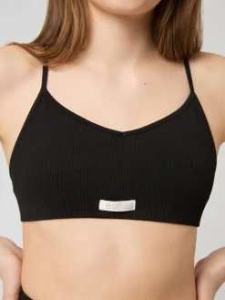 Studio Seamless Ribbed Strap Bra