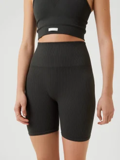 Studio Seamless Rib Shorts