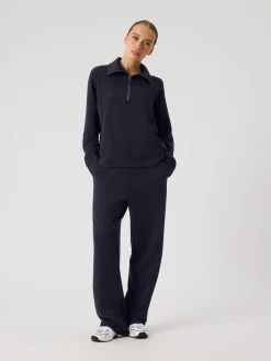 Studio Soft Halfzip Sweatshirt