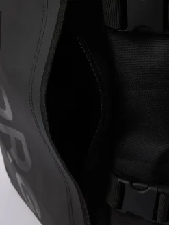 Travel Backpack M - 22L