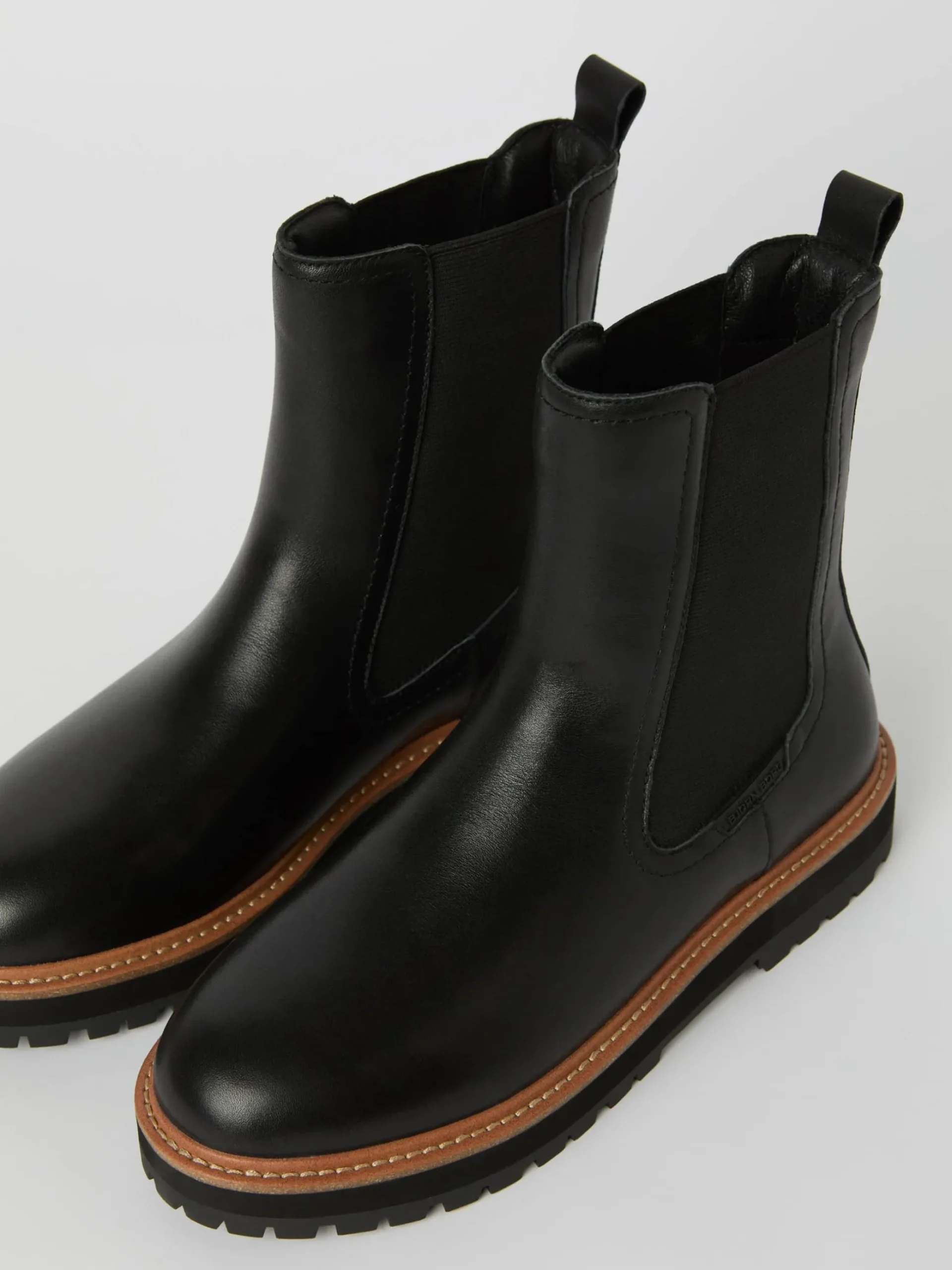Women's Chelsea Boots H600