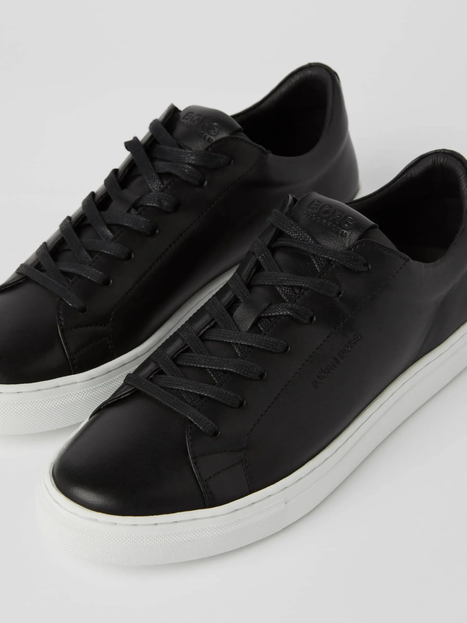 Women's Classic Leather Sneakers