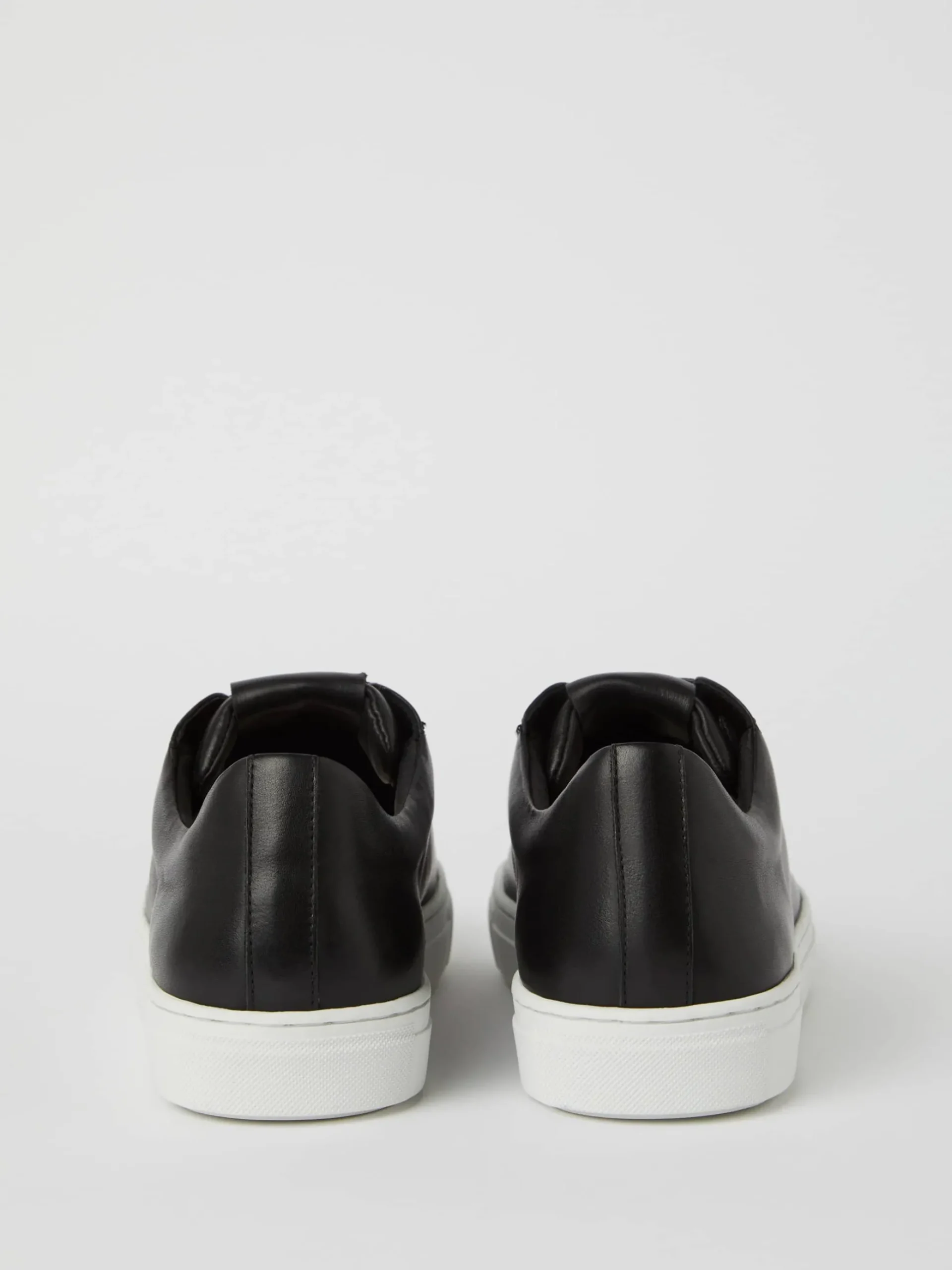 Women's Classic Leather Sneakers
