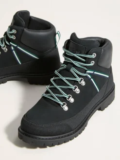 Women's Venture Boots